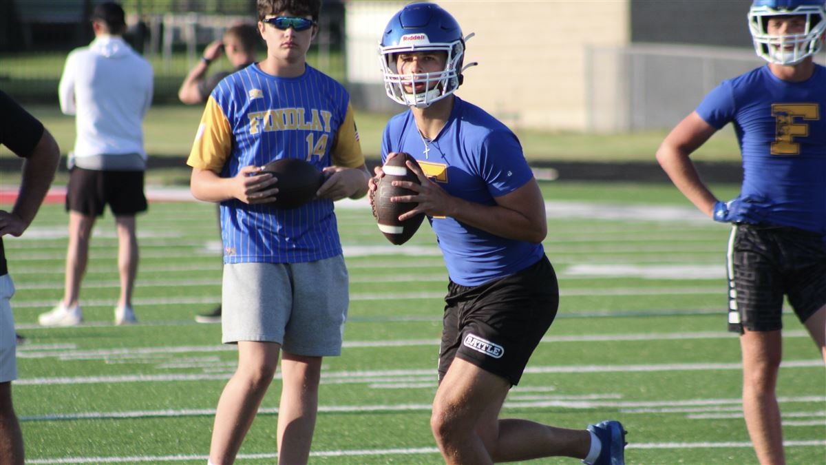 BREAKING: Bulldogs Quarterback announces his decision.