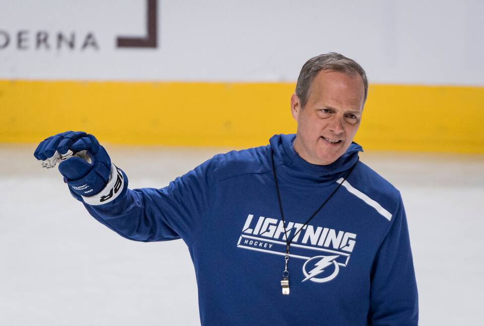 Report-Lightning-closing-deal-to-sign-3-stars-in-a-blockbuster-trade-to-fill-roster