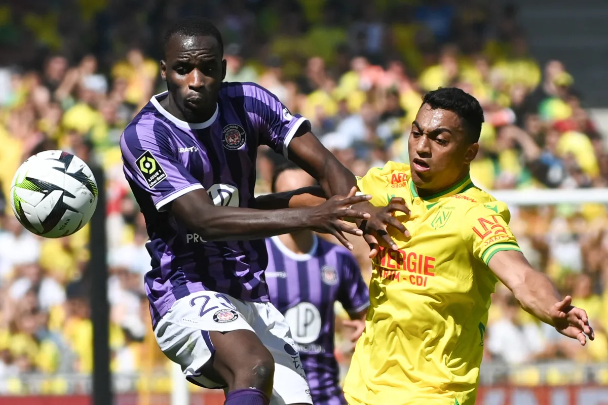 EXCLUSIVE: West Brom Overpowers Norwich to complete the Signing of a 22 years old defender.