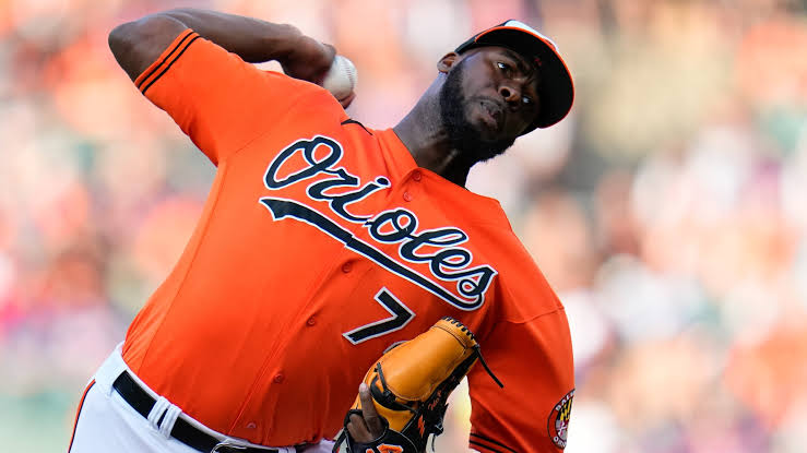 Sad News: Baltimore Orioles pitcher refuses contract extension, insists in leaving