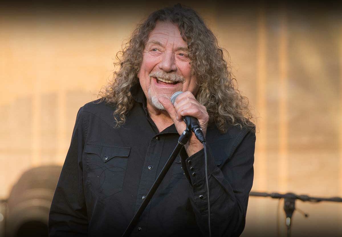 After the end of his tumultuous relationship with the legendary rock band Led Zeppelin in 1983, Robert Plant faced a period of personal and professional upheaval. The band’s breakup marked the conclusion of a remarkable chapter in rock history, and Plant found himself navigating a new reality, both musically and personally. His journey back to his wife, Maureen Wilson, is a compelling story of reconciliation and renewal…