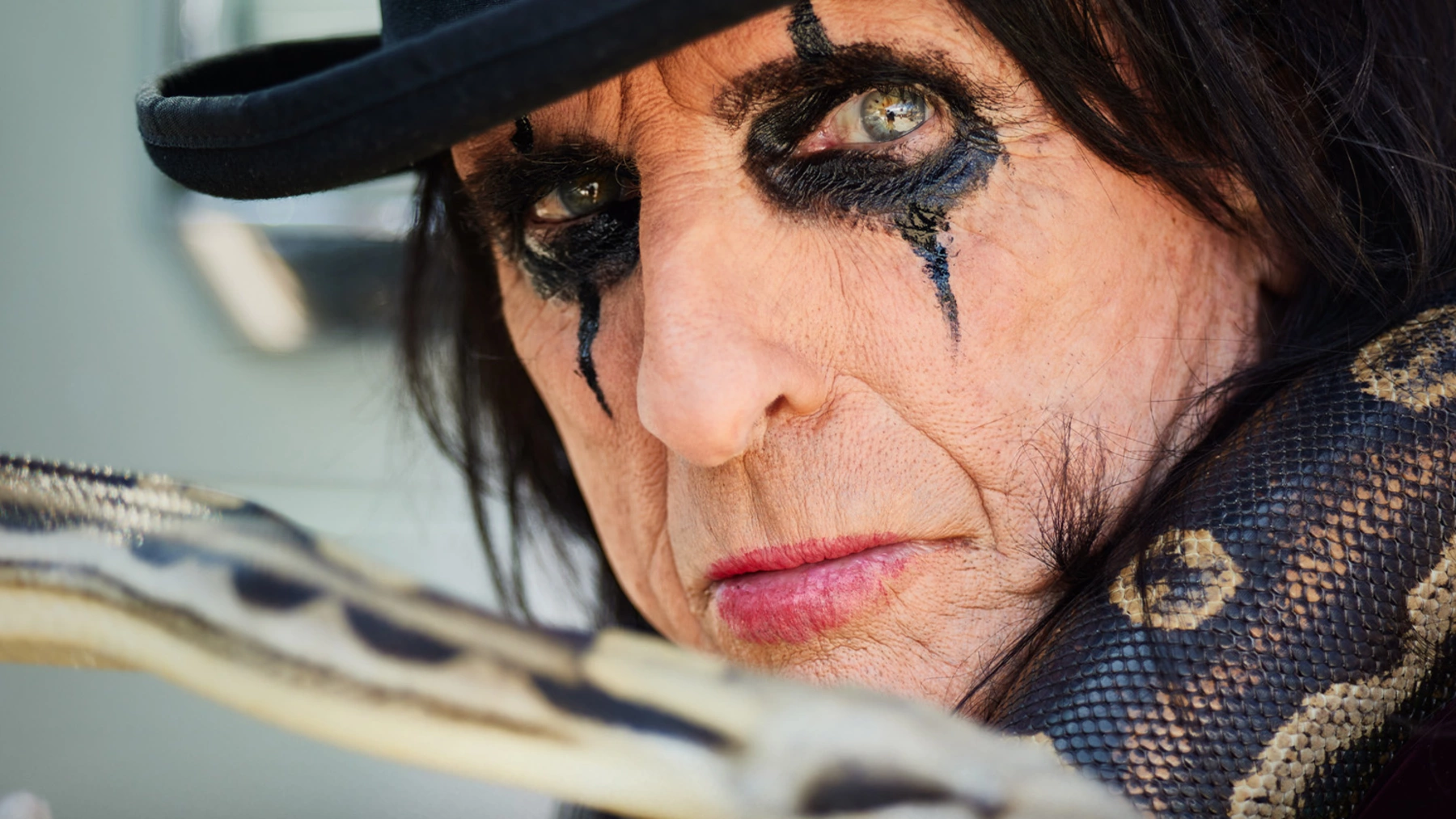 Exclusive: Alice Cooper Announces New Album and 2025 World tour…