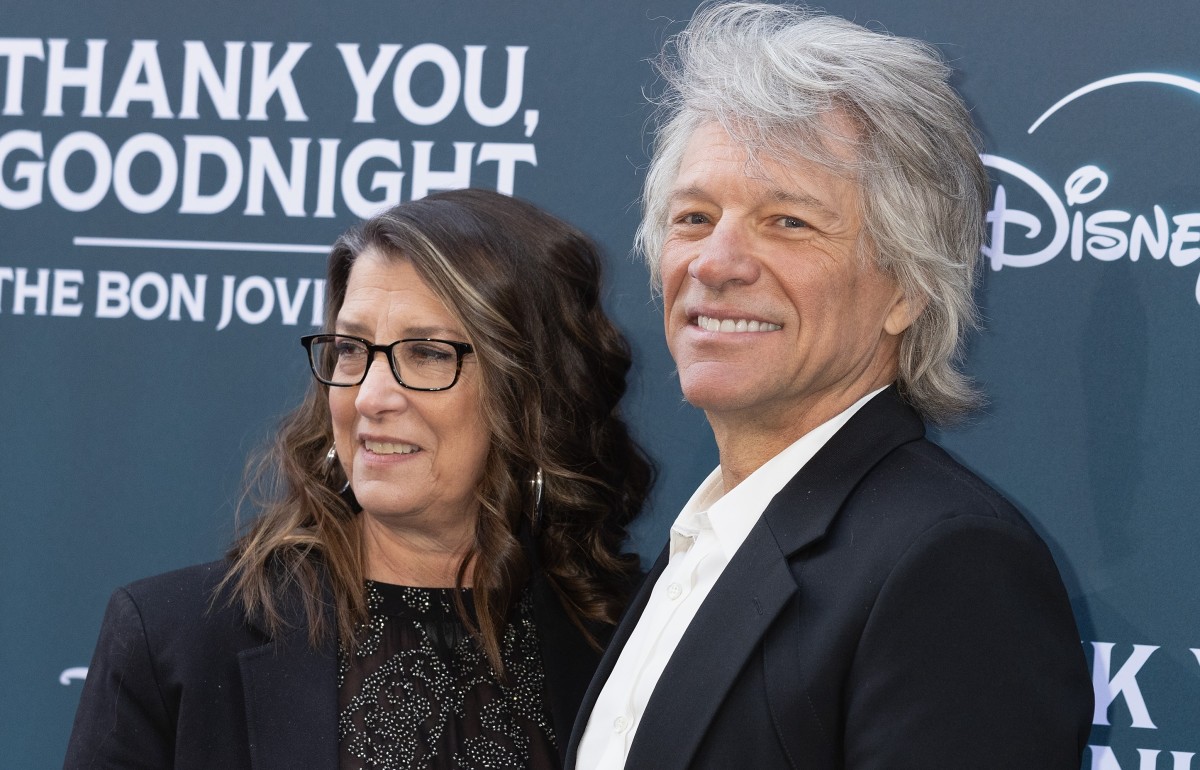 JUST IN: Jon bon jovi joyfully reunion with disvocerd wife Dorothea Hurley…