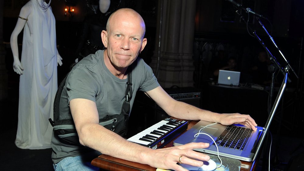 Heartbreaking: Depeche Mode’s Legendary Member Vince Clarke Passes Away at 64, Leaving His Legacy in…