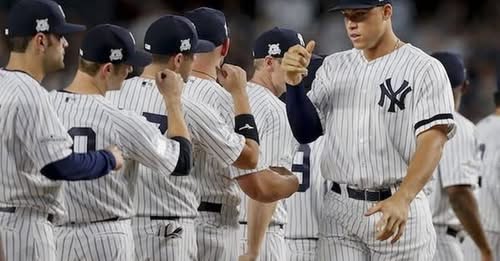 Desgarrador: Entrenador de los Yankees de Nueva York y 12 jugadores estrellas murieron en accidente aéreo hace