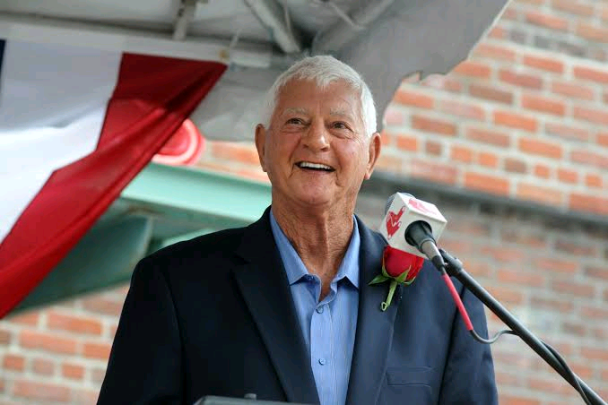 BREAKING NEWS: Gorge scott and Carl yastrzemski wait to Bart on fenway in 2025, along with Yaz triple crown, Gorge Scott hit. 303,19 HR 82 RBI…see more…