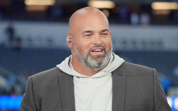 SO painful: Netflix Set to Release the sudden death of Andrew Whitworth this morning………..